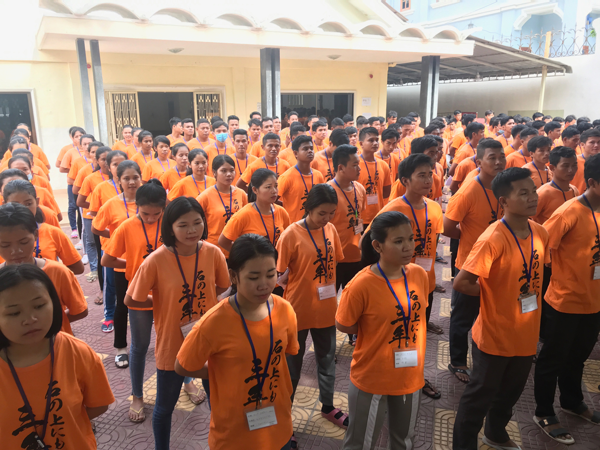 カンボジアの日本語学校1